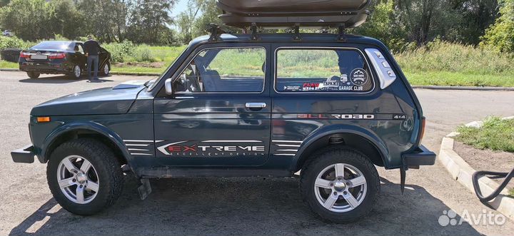 LADA 4x4 (Нива) 1.7 МТ, 2004, 126 000 км