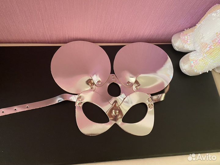 Кожаная маска Минни Маус