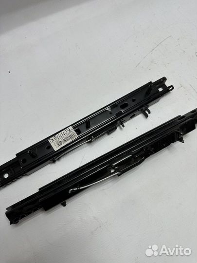 Салазки сидения правого Renault Logan/Largus