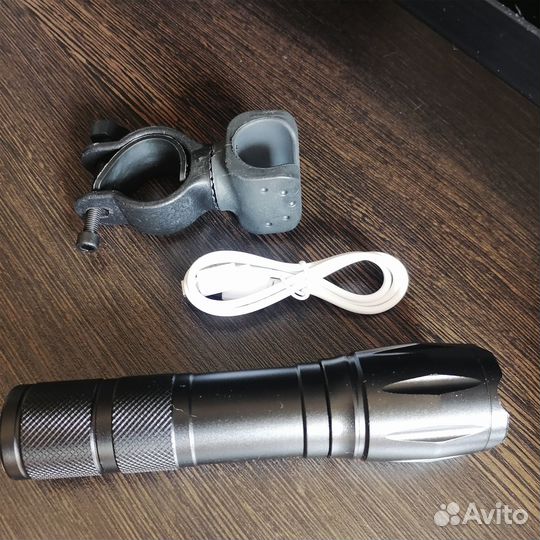 Велофонарь передний с креплением