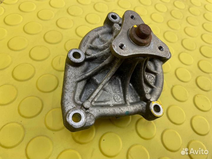 Помпа Mini Paceman R61 N16B16A 1.6 2012