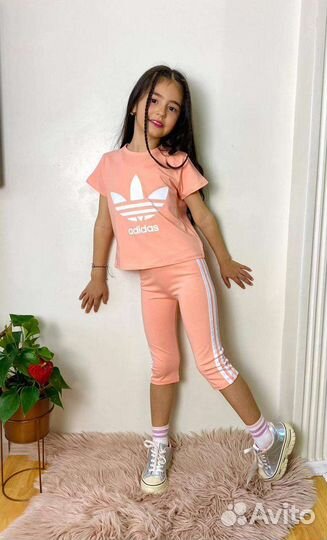 Спортивный костюм adidas для девочек