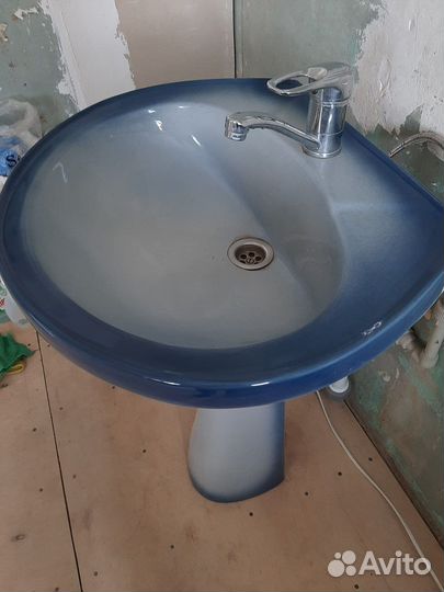 Раковина и унитаз