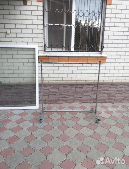 Стойка для одежды бу