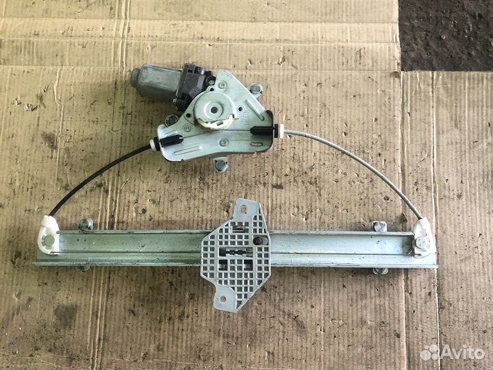 Hyundai solaris стеклоподъемник