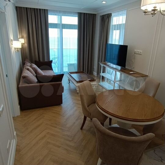 3-к. квартира, 95 м², 3/6 эт.