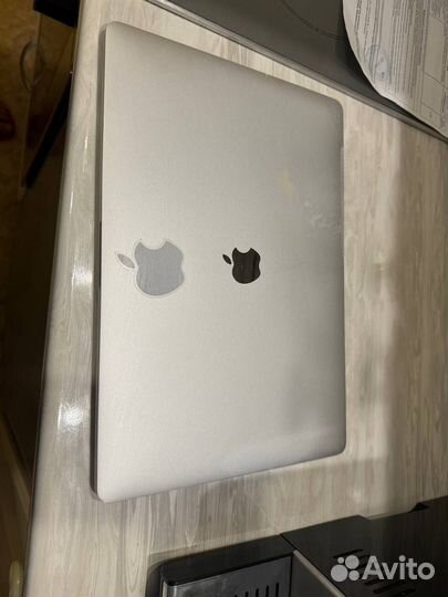 Macbook Pro 15 2019 i7