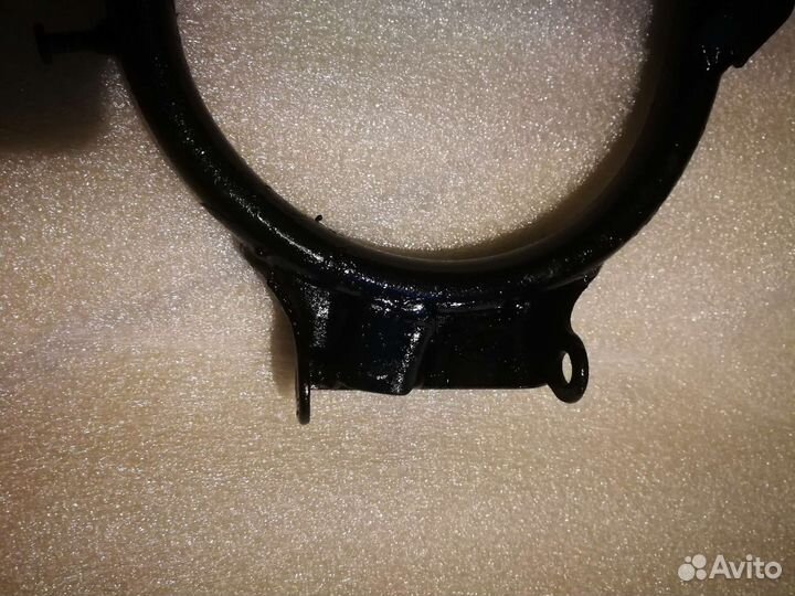 Подножка центральная