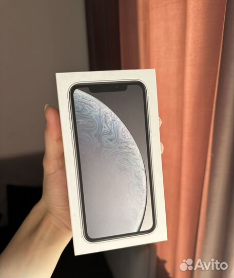 iPhone Xr, 64 ГБ