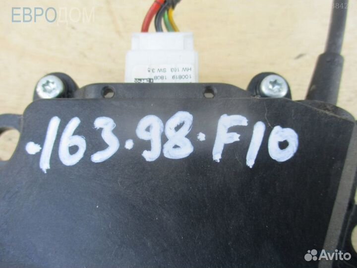 Замок багажника BMW F10 s1087327