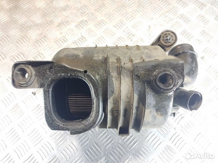 Корпус воздушного фильтра Skoda Octavia 2004 2013