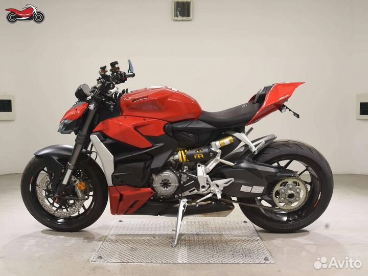 Ducati Streetfighter V2 2022г