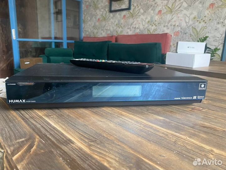 Спутниковый ресивер humax vhdr-3000s