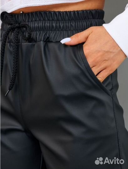 Шорты кожаные новые