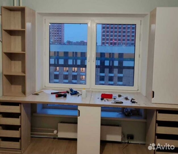 Рабочая зона у окна