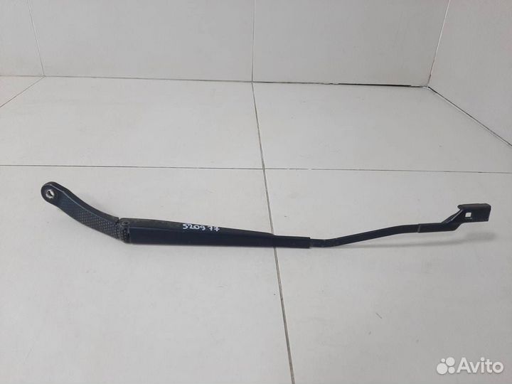 Поводок стеклоочистителя передний правый Citroen C