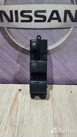 Блок кнопок стеклоподъемников Nissan qashqai J10 Л