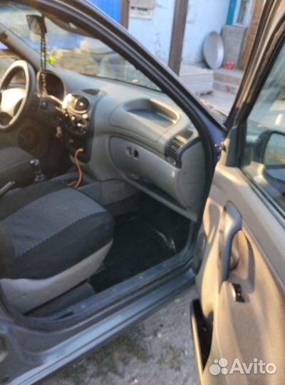 Продаю двери LADA kalina 2010 год