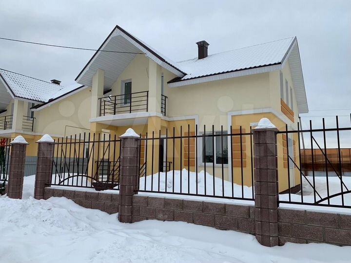 Коттедж 129,8 м² на участке 7 сот.