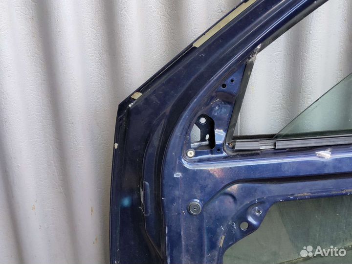 Дверь передния правая на Volkswagen B5