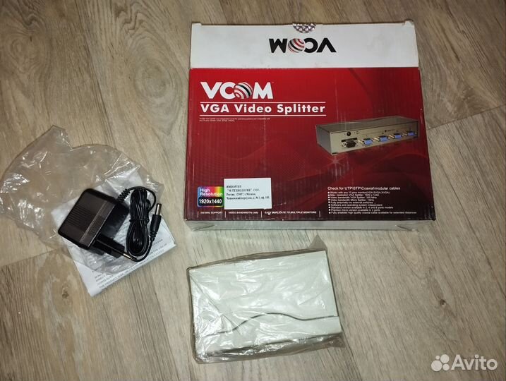 Разветвитель VGA сигнала vcom VDS8015
