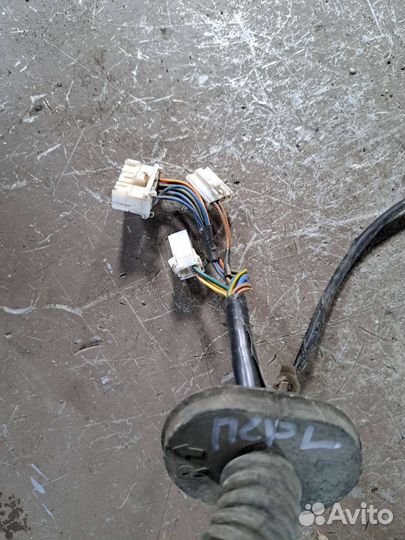 Проводка двери передний Mitsubishi Mirage
