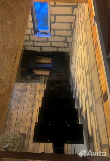 Лестничиный металлокаркас