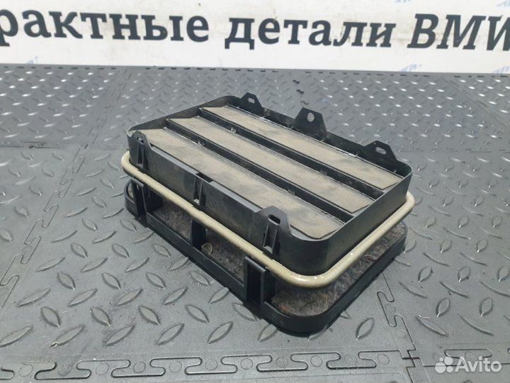Вентиляционная решетка Bmw X6M E71 S63B44A 2012