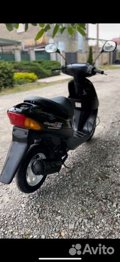 Suzuki let's 2