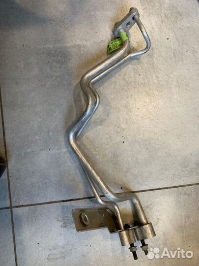 Трубка кондиционера Jeep Grand Cherokee WK2