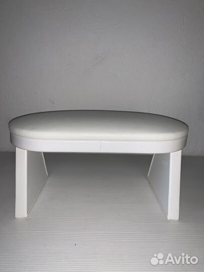 Подставка для рук маникюрная бу