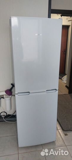 Холодильник 2камерный Атлант бу