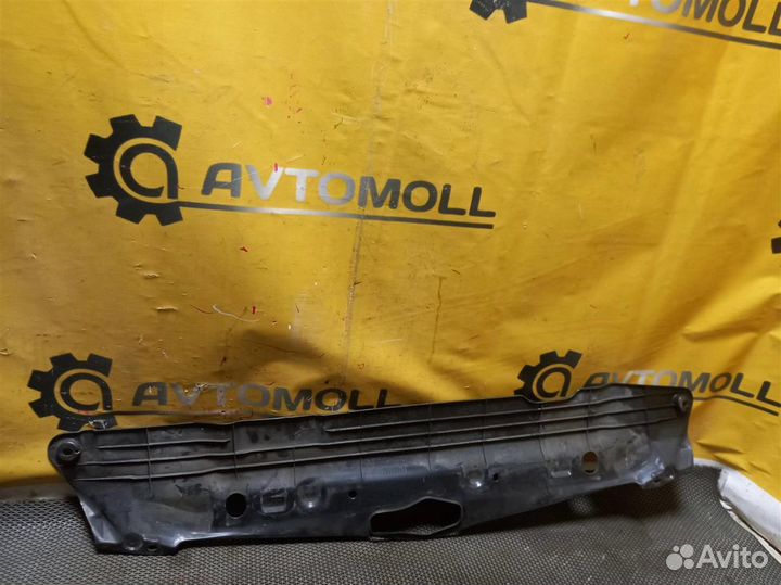 Дефлектор радиатора toyota corolla ZZE120