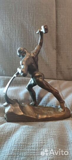 Бронзовая статуэтка СССР, 