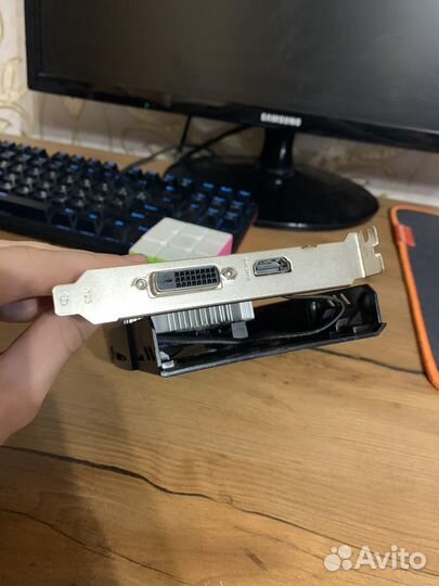 Видеокарта GTX 1650 4GB