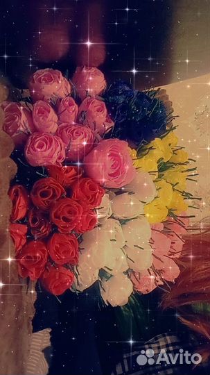 Букет цветов из бабочек и розы