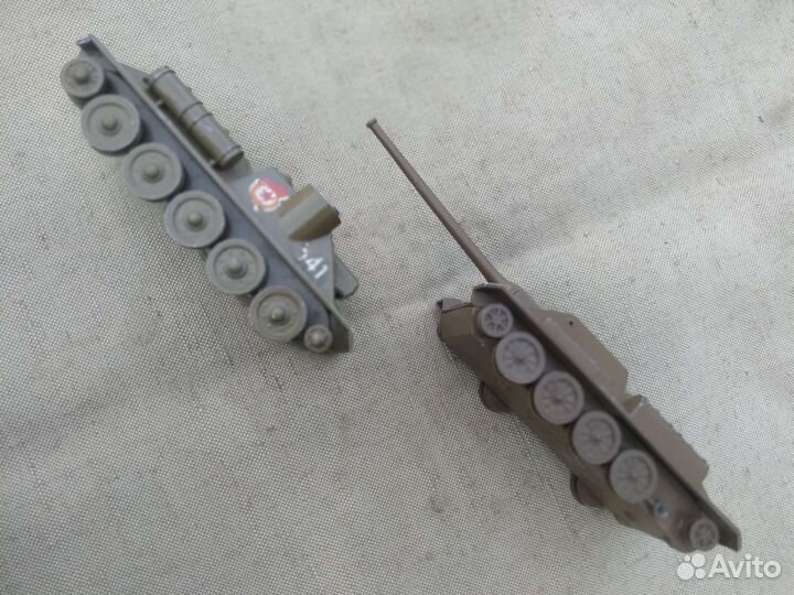 Модель самоходки су-100