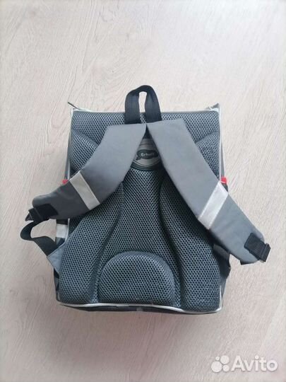 Портфель школьный