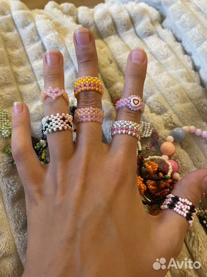 Украшения из бисера