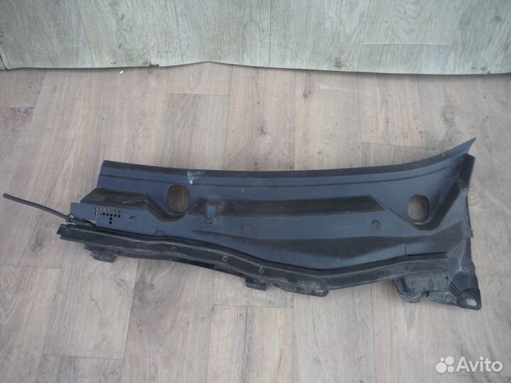 Жабо (накладка ветрового стекла) левая Mazda 6 GJ