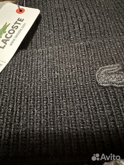 Мужская шапка черная Лакосте и Шарк