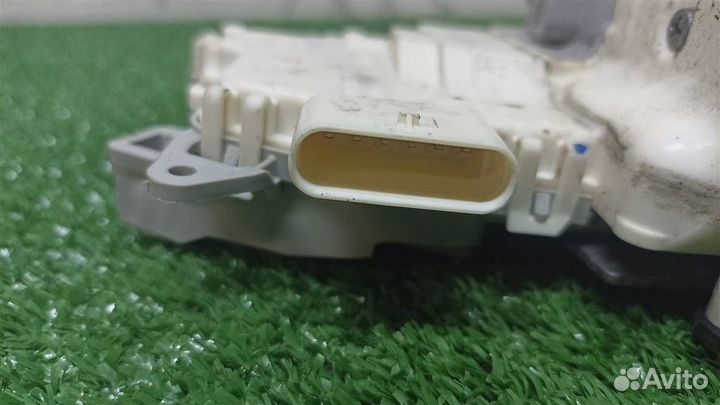 Замок двери передней левой Audi A4 B8 Allroad 2