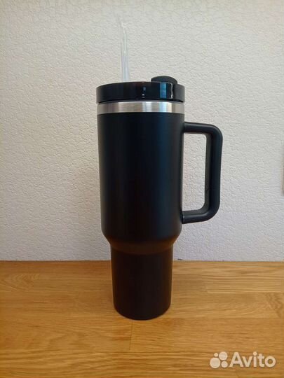 Термокружка с трубочкой 1200 мл