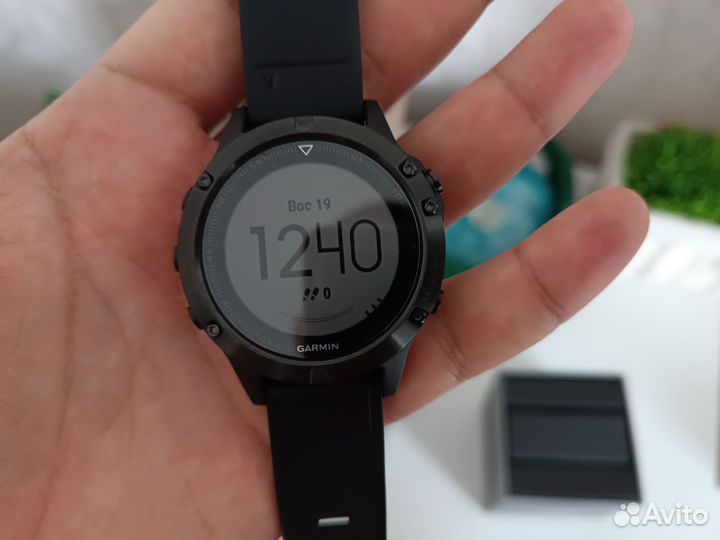 Часы Garmin fenix 5