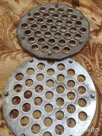 Закаточные машинки для банок и Пельменницы