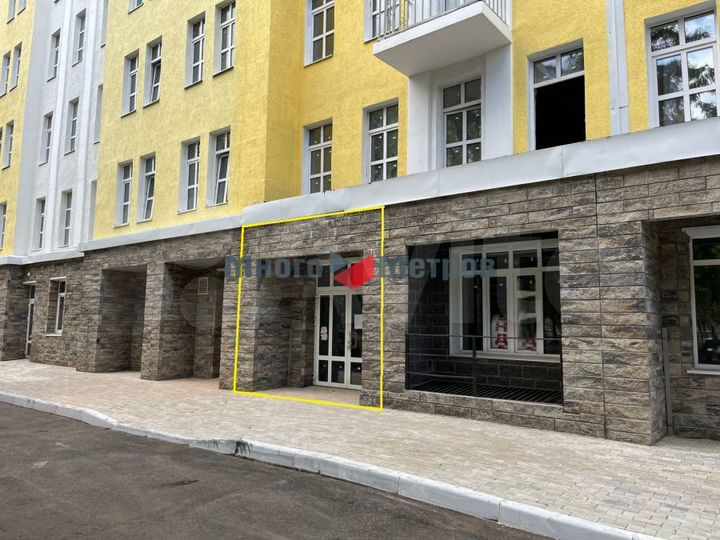 Торговая площадь, Первомайская ул., 8