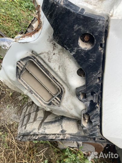 Правый кронштейн заднего бампера mazda 3bl седан