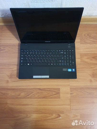 Ноутбук samsung NP300V5A