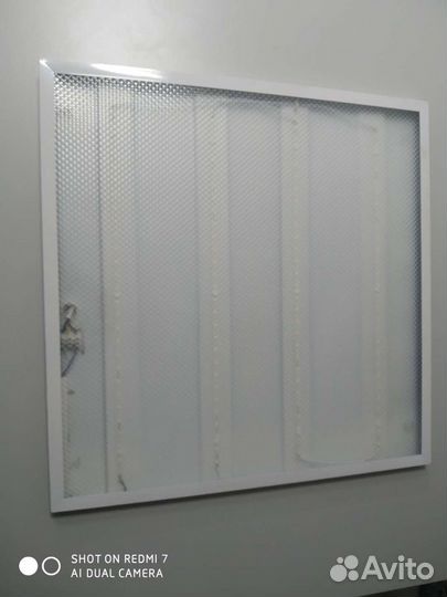 Светильник потолочный светодиодный