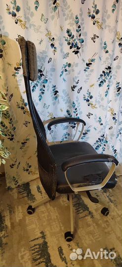 Компьютерное кресло